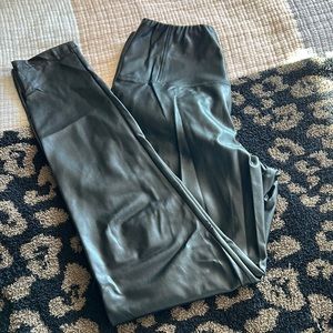 Aritzia (Wilfred) Daria pant